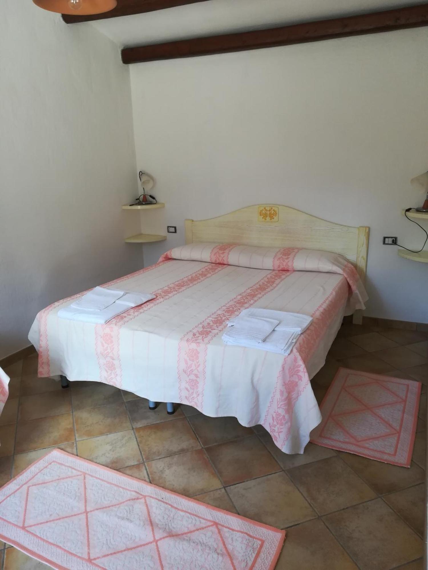 Agriturismo Donnolu Tertenìa Værelse billede